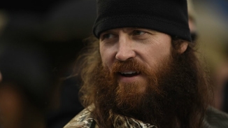 'Duck Dynasty' Star Jase Robertson Shaves Beard, Raises Thousands for Mia Moo Foundation (Pics)