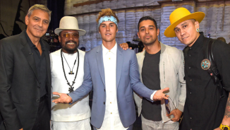 Justin Bieber Leads Prayer Alongside Pastor John Gray at Hurricane Relief Benefit (Video)