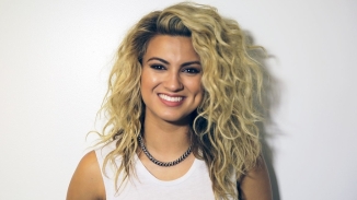 Tori Kelly Shares Christian Testimony, Powerful 'Life Theme' Bible Verse (Video)