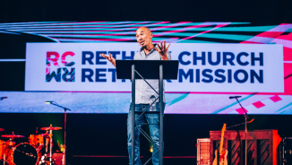 Francis Chan Identifies Main Reason Chinese Underground Church is 'Unstoppable' Despite Persecution