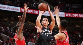 Jeremy Lin Asks Fans to Pray for Opportunity Witness to Toronto Raptors Teammates 