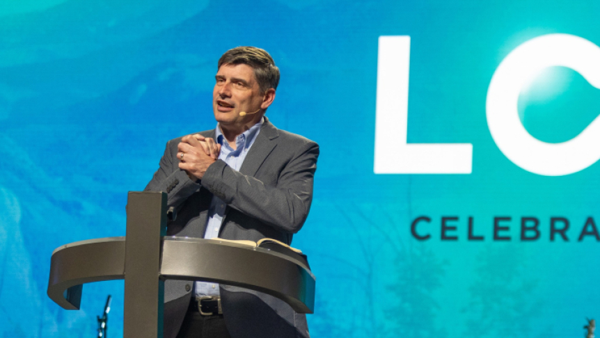 Will Graham's ‘Look Up Celebration’ Conference in Northern Colorado Draws 5,500 to Focus on God's Message of Love and Salvation